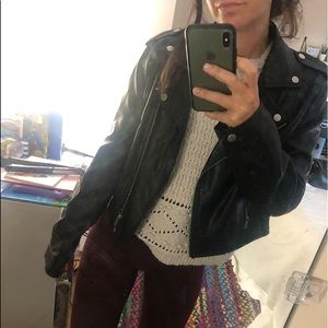 Cropped (v) leather jacket